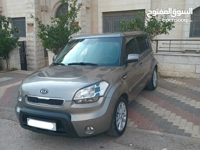 جيب كيا سول 2011 بنزين أوتوماتيك بصمة دهان شركة