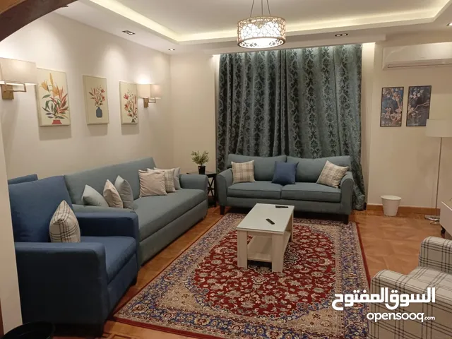 200 m2 3 Bedrooms Apartments for Rent in Giza Mohandessin