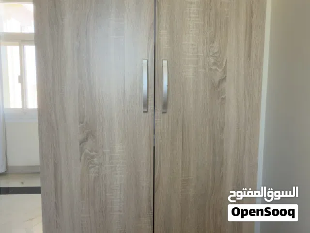 كبت للملابس نظيف
