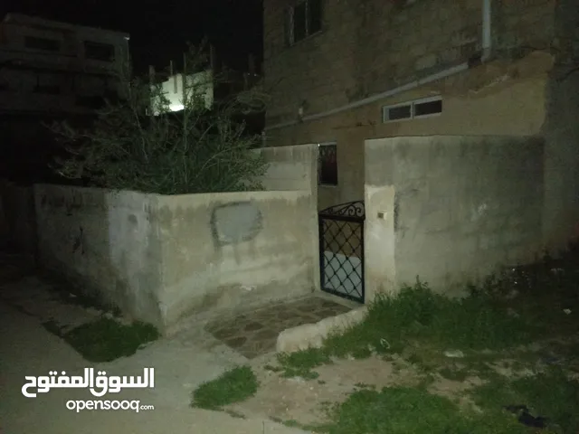 240 m2 5 Bedrooms Townhouse for Sale in Zarqa Al Zawahra