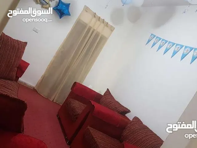كنب لون احمر موديل الدب