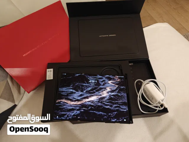 Huawei mate xt ultimate design