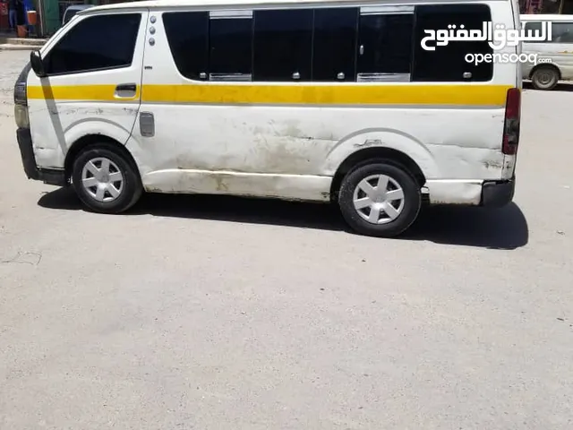 باص بلكه اكبر عرطه موديل 2007 خليجي باب واحد جير عايدي اربعه بسطون مجمرك مرقم