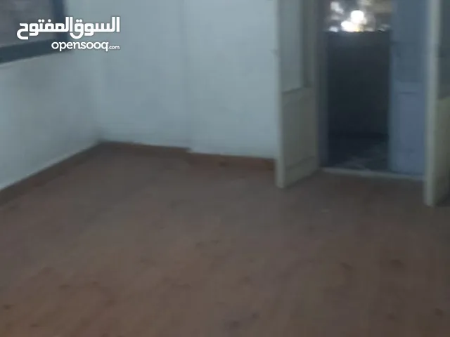 شقة 175 متر علي العيسوي رأسا 4غ و2 رسبشن 2حمام مطبخ بالدواليب كلها علي الشارع سوبر لوكس سكن عائلي