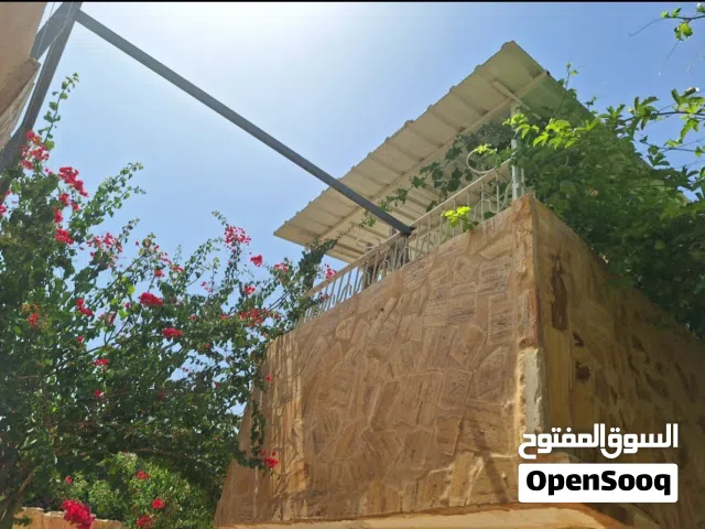 بيت مستقل مع مسبح