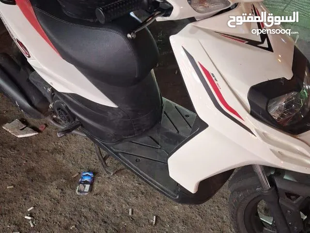 سكوتر ابريليا 150cc موديل 2022 ممشى قليل تب نظافة