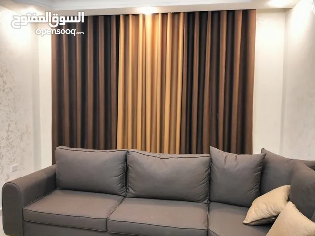 ينتهي العرض الخميس برادي شباك كامل مع جميع توابعه مع جسر هديه 3قطع برادي لشباك 2.5متر ارتفاع 280سم