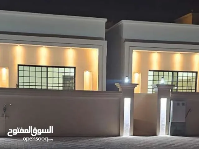 228 m2 4 Bedrooms Villa for Sale in Dhofar Salala