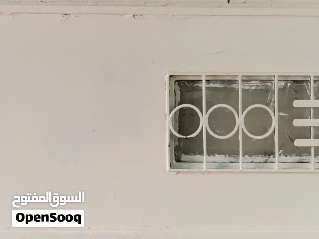 باب حديد مستعمل ثقيل ( فاصون)