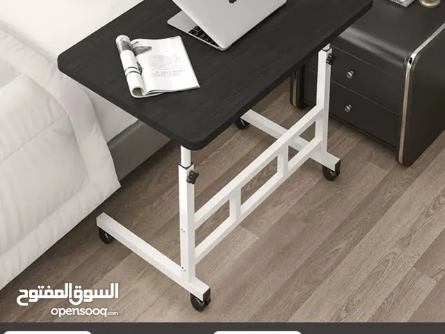 طاولة دراسة متحركة