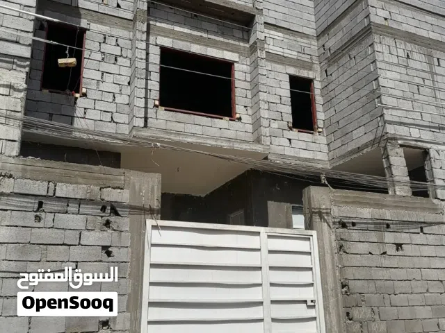 200 m2 2 Bedrooms Apartments for Sale in Basra Tannumah