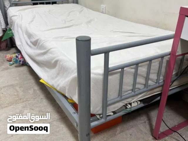 عدد اتنين سرير حديد استعمال خفيف السرير فرداني