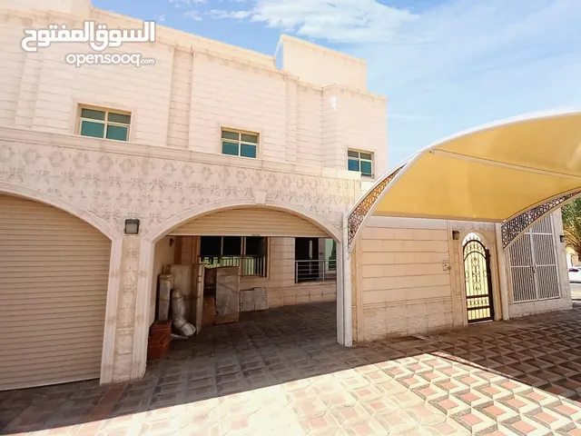 650 m2 4 Bedrooms Villa for Rent in Abu Dhabi Khalifa City