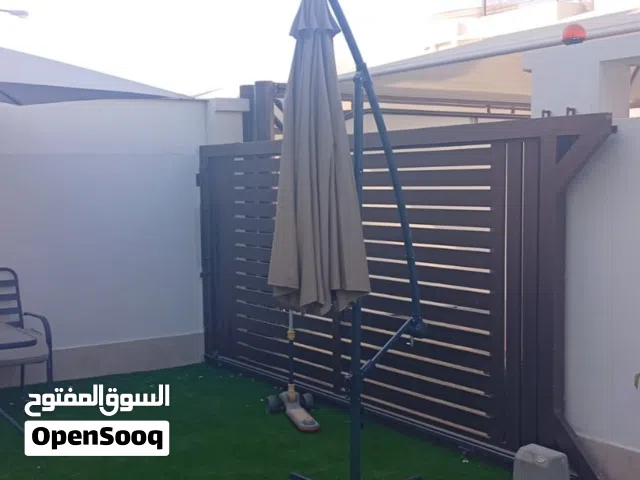 مظلة جديدة لم تستخدم ابدا