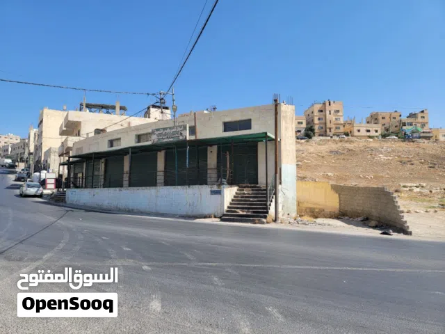 مجمع تجاري للبيع
