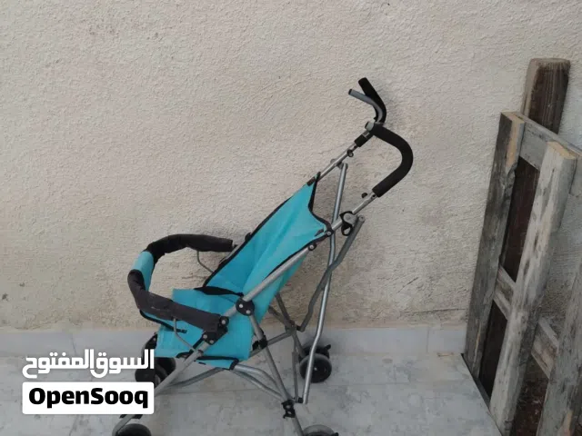 عربايه اطفال بحاله ممتازة