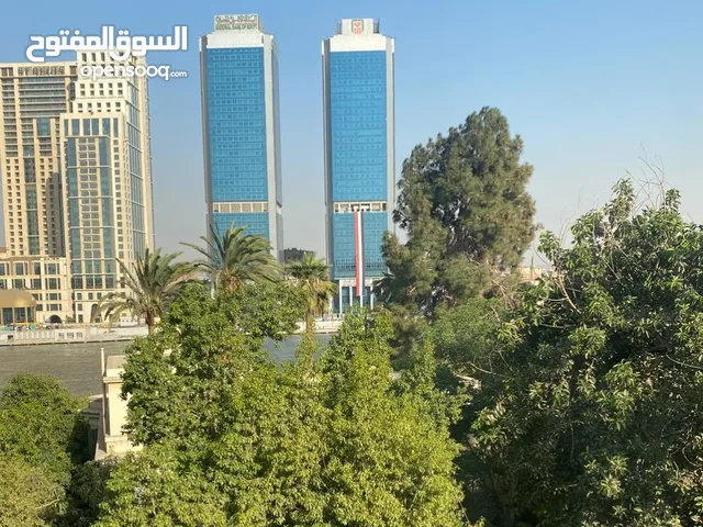 شقة مفروشة 160م فيو النيل بالزمالك