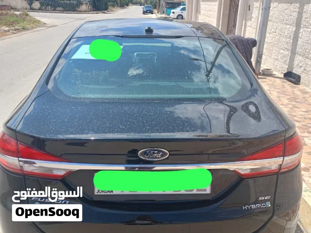 2017 فورد فيوجن SE