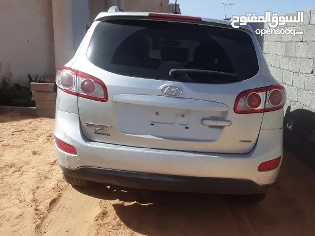 Hyundai Santa Fe Sport 2.0t in Sirte