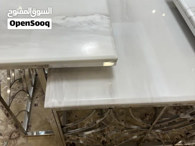 للبيع طاولات رخام باستيل فضي