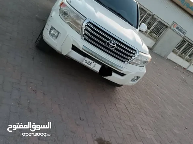 Toyota Land Cruiser 2015 in Aden