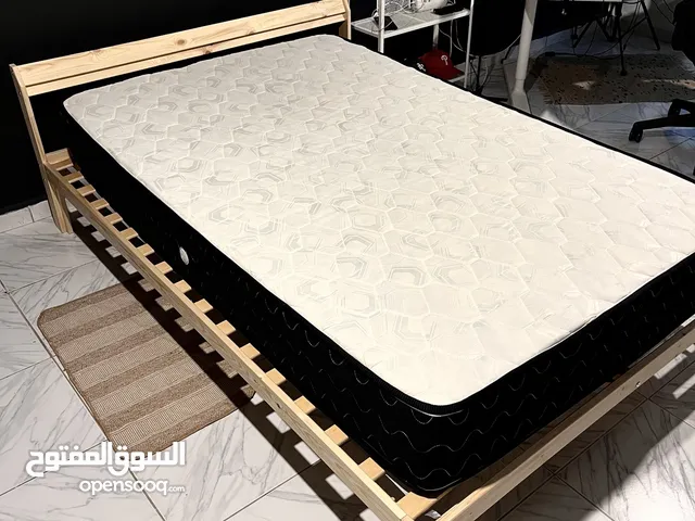 فرشة زمبركية مفرد ونص 120x190 استعمال اقل من سنة