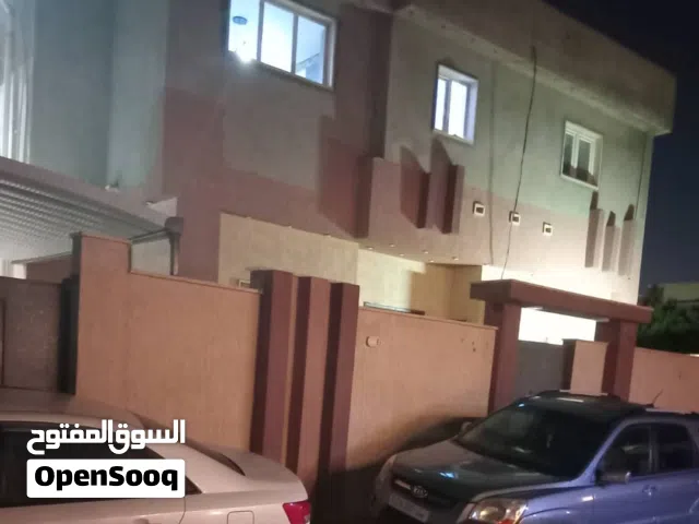 منزل يبعد ع رئيسي عين زاره 400 متر. الكحيلي