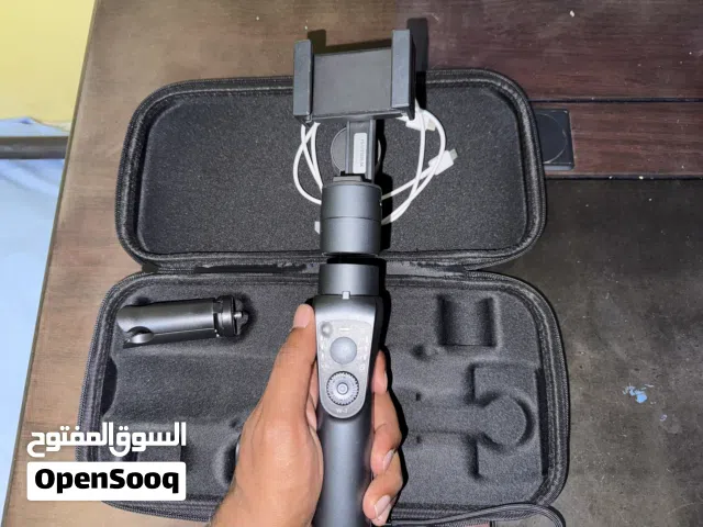 Porodo 3-Axis Ai Tracker & Light Gimbal Stabilizer - Black