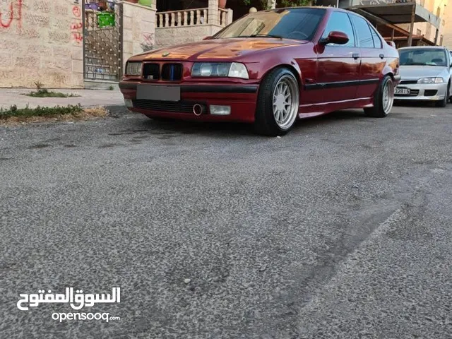 بي ام وطواط للبيع موتور نظيف السياره بس بحاجه لدهان