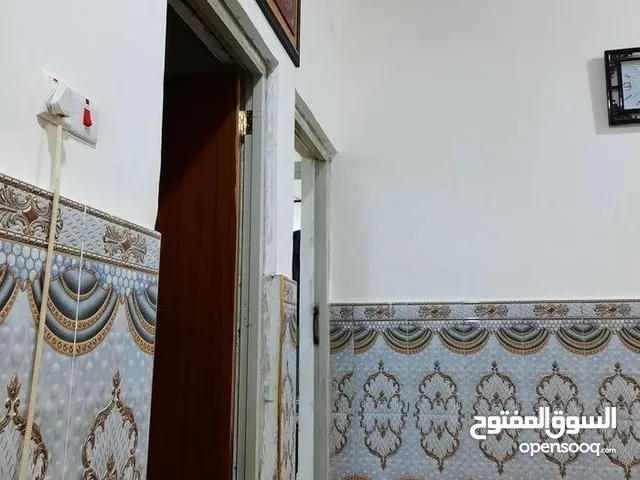 150 m2 2 Bedrooms Townhouse for Sale in Basra Al Muwafaqiya
