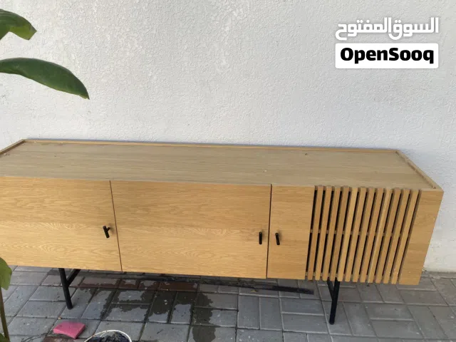 طاولة ممتازه للتلفاز