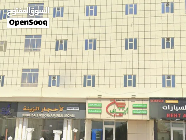 للإيجار مبنى سكني شبة جديد بالكامل