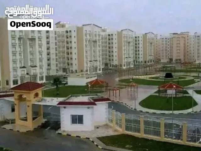 شقة الحجم الكبير حي الزهور طريق المطار طابق الرابع