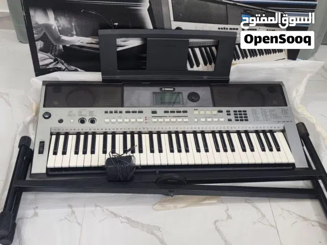 Yamaha Keyboard Model PSR-E443