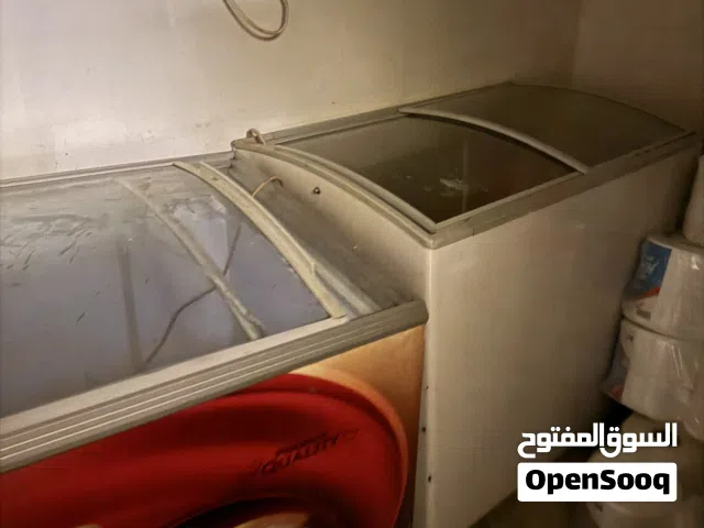 للبيع ثلاجتين نظاف