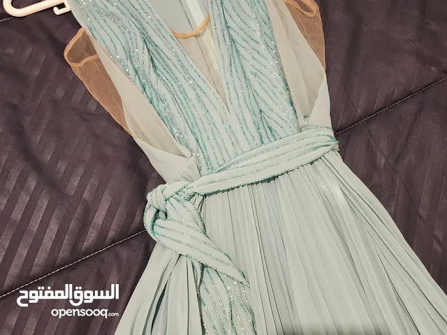 فستان سهرة اليزابثفرنش