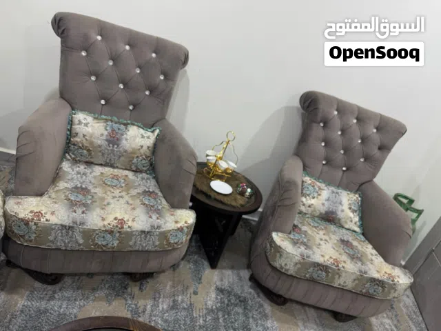 طقم كنب للبيع بسعر مغري