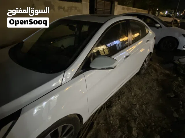 2015 هيونداي اكسنت Limited