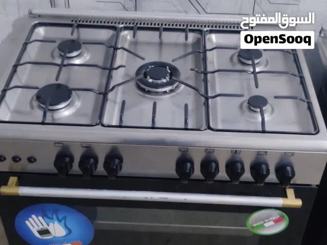 طباخ ايطالي بحاله ممتازه مقاس 60 في 90 اشعال ذاتي كامل ليت اضاءه في الفرن سعر مناسب معا التوصل التشغ