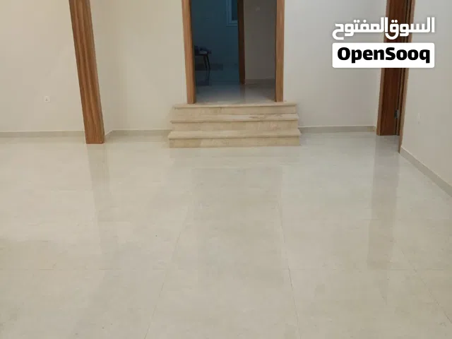 فيلا للإيجار الحي الجامعي