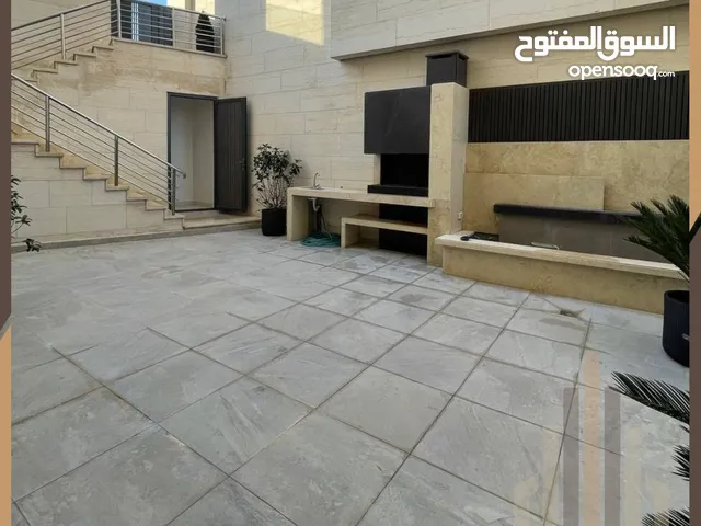 550 m2 4 Bedrooms Apartments for Sale in Amman Deir Ghbar
