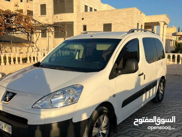 بيجو بارتنر 2011