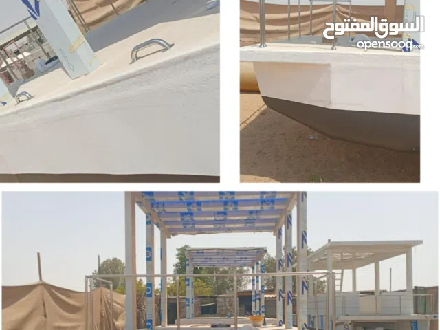 عوامه للبيع  مكشوفة تصلح للشركات والايجار  الطول 5.50 متر