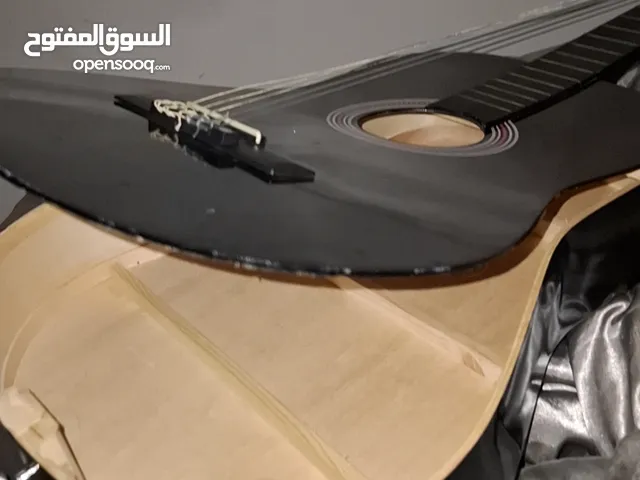 broken guitar but fixable