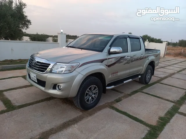 Used Toyota Hilux in Riqdalin
