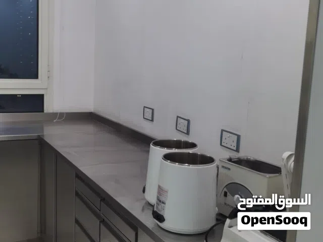 غرفتين تعقيم ستانليس جديد حق العيادات المبلغ 400 في شرق