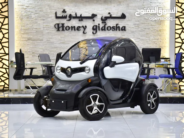 Renault Twizy ( 2019 Model ) in White / Black Color Korean Specs