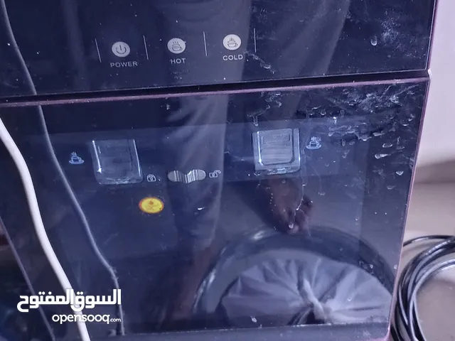 براد ماء مستخدم قليل جداً نضافة 99 ٪ شرط الفحص