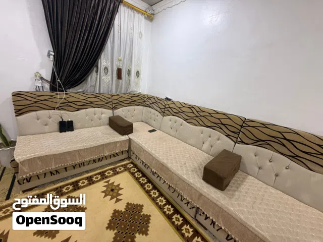 90 m2 2 Bedrooms Townhouse for Sale in Basra Maqal