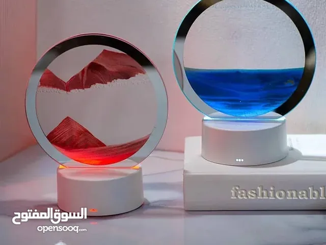 مصباح الكويكساند – فن الرمال المهدئ   تخيل لحظة هدوء وراحة كل يوم . هذا المصباح